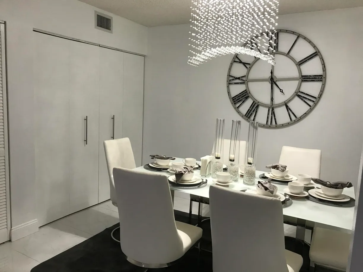 South Florida Real Estate | View 5130 Las Verdes Circle, 211 | Listing