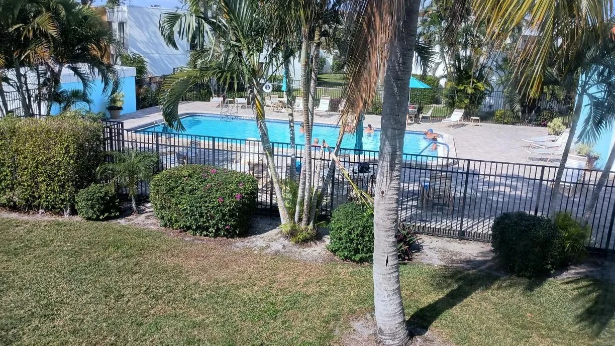 South Florida Real Estate | View 517 Dotterel Road, 32c | 2 Beds, 2 Baths