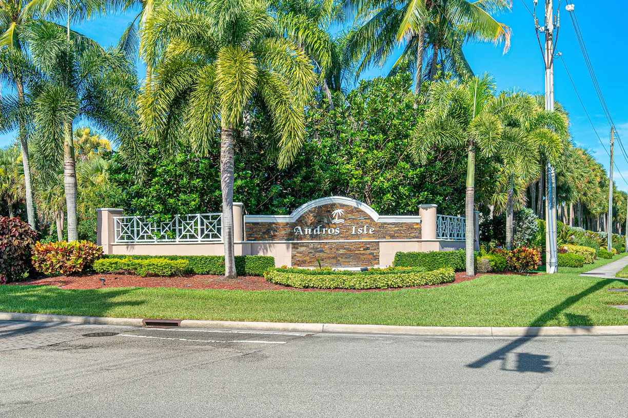 South Florida Real Estate | View 2166 Man Of War | Listing