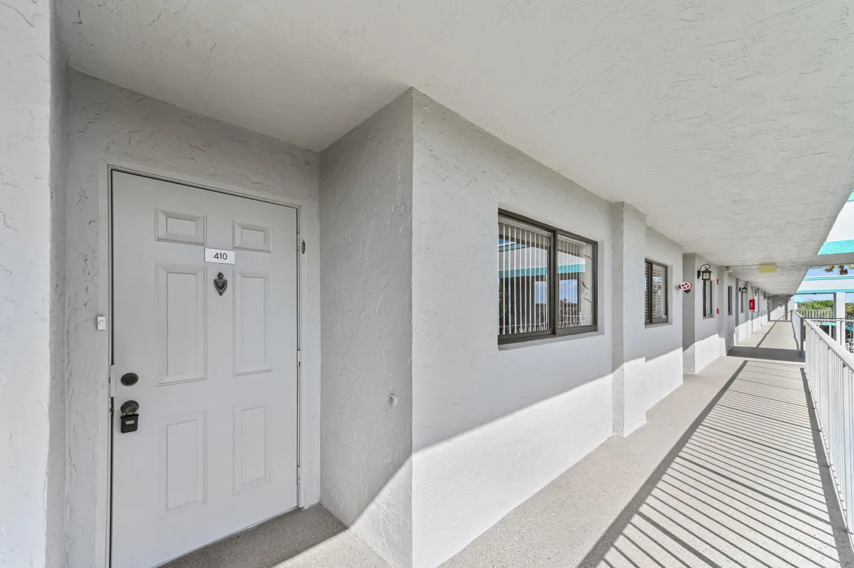 South Florida Real Estate | View 4725 Lucerne Lakes Boulevard, 410 | Listing