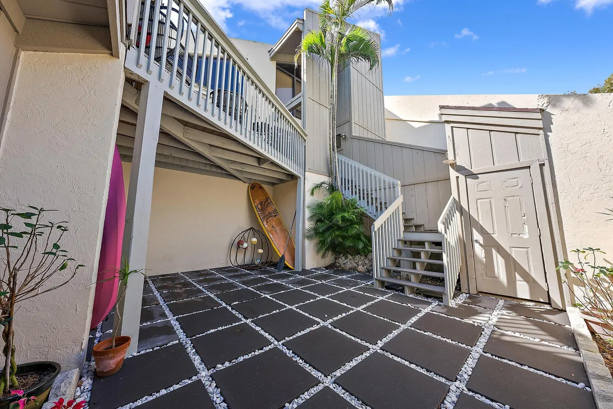 South Florida Real Estate | View 1605 S Us Highway 1, 16f | Listing