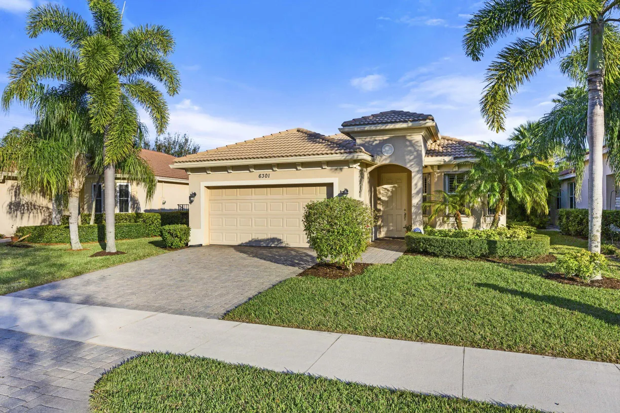 South Florida Real Estate | View 6301 SE Turn Leaf Trail | Listing