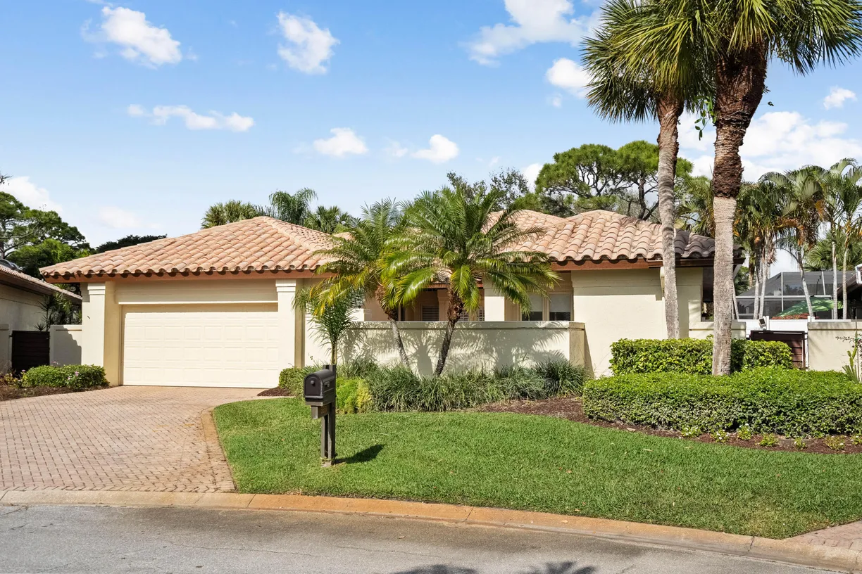 South Florida Real Estate | View 5361 SE Merion Way | 2 Beds, 2 Baths