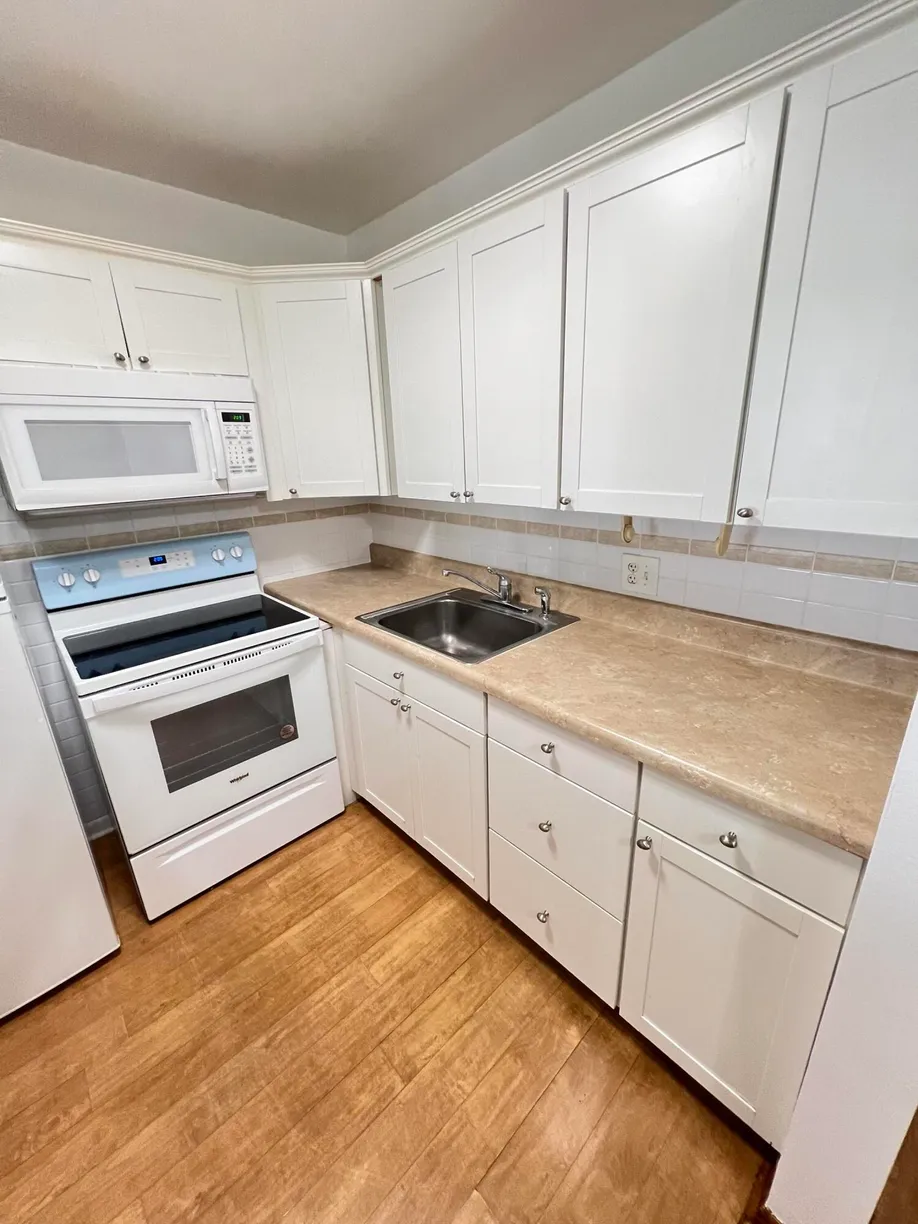 South Florida Real Estate | View 135 Camden F | Listing