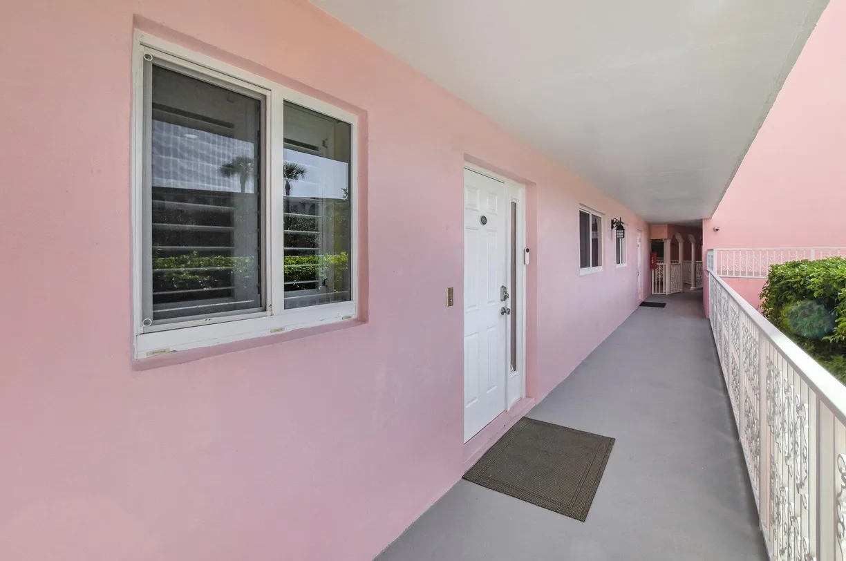 South Florida Real Estate | View 1099 S Ocean Boulevard, 105 | Listing