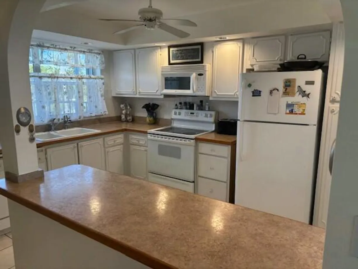 South Florida Real Estate | View 2000 S Federal Highway, 301 | Listing