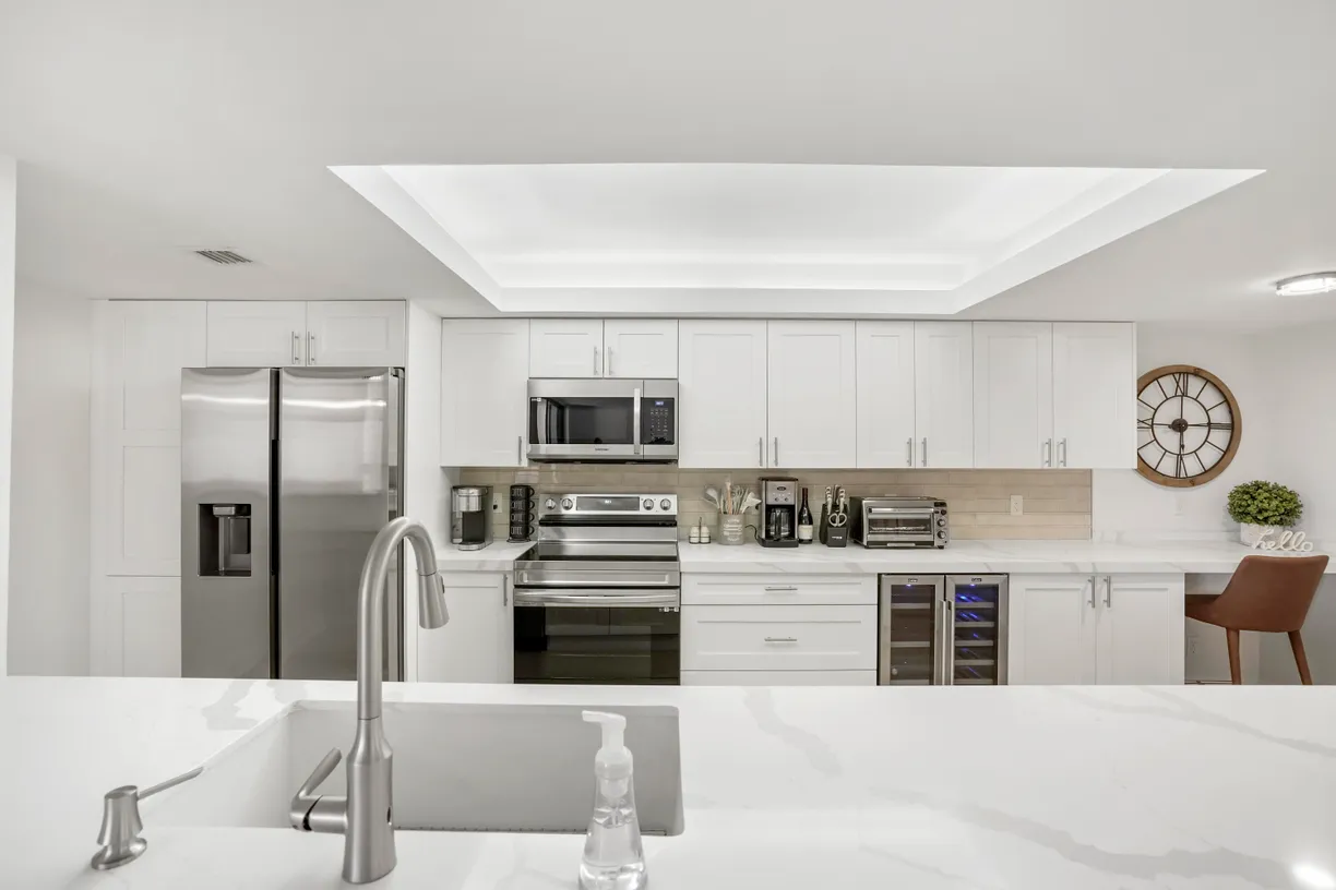 South Florida Real Estate | View  | Listing