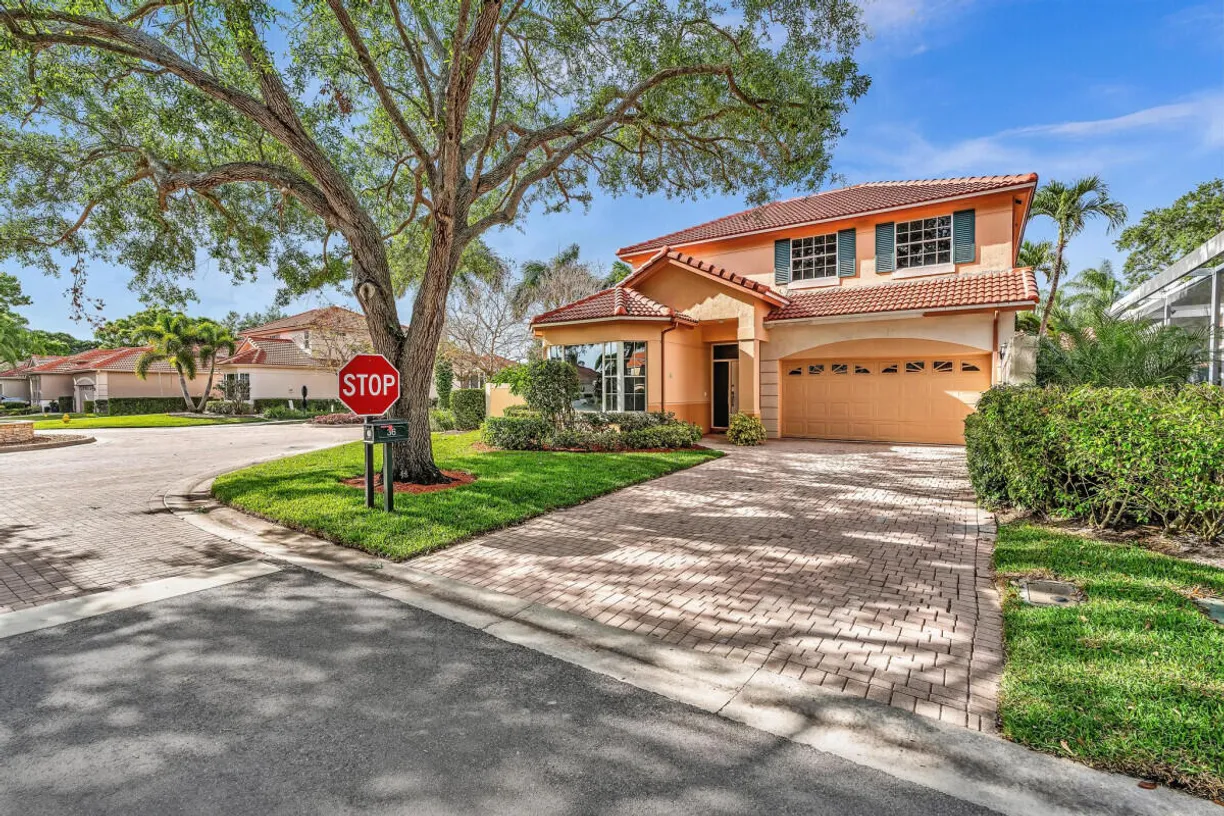 South Florida Real Estate | View 36 Monterey Pointe Drive | 4 Beds, 3 Baths