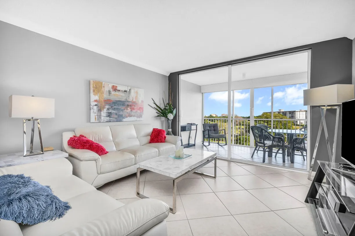 South Florida Real Estate | View 2901 S Palm Aire Drive, 607 | 1 Bed, 1 Bath