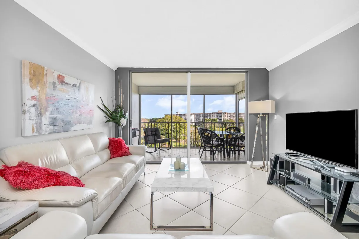 South Florida Real Estate | View 2901 S Palm Aire Drive, 607 | Listing