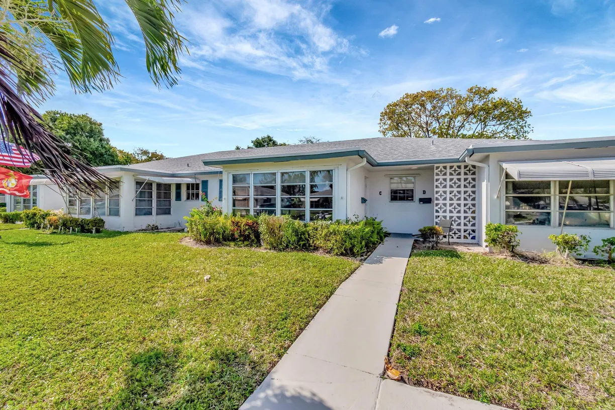 South Florida Real Estate | View 1212 S Drive Way Way, C | Listing