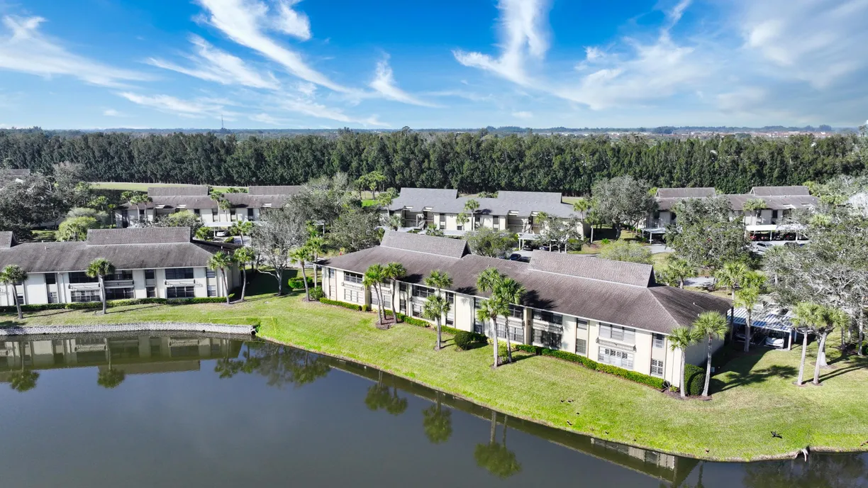 South Florida Real Estate | View 11 Plantation Drive, 201 | Listing