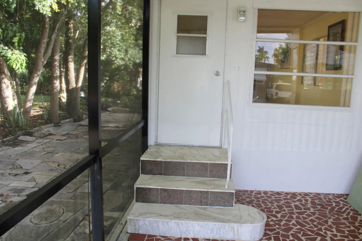 South Florida Real Estate | View 4165 88th Court | Listing