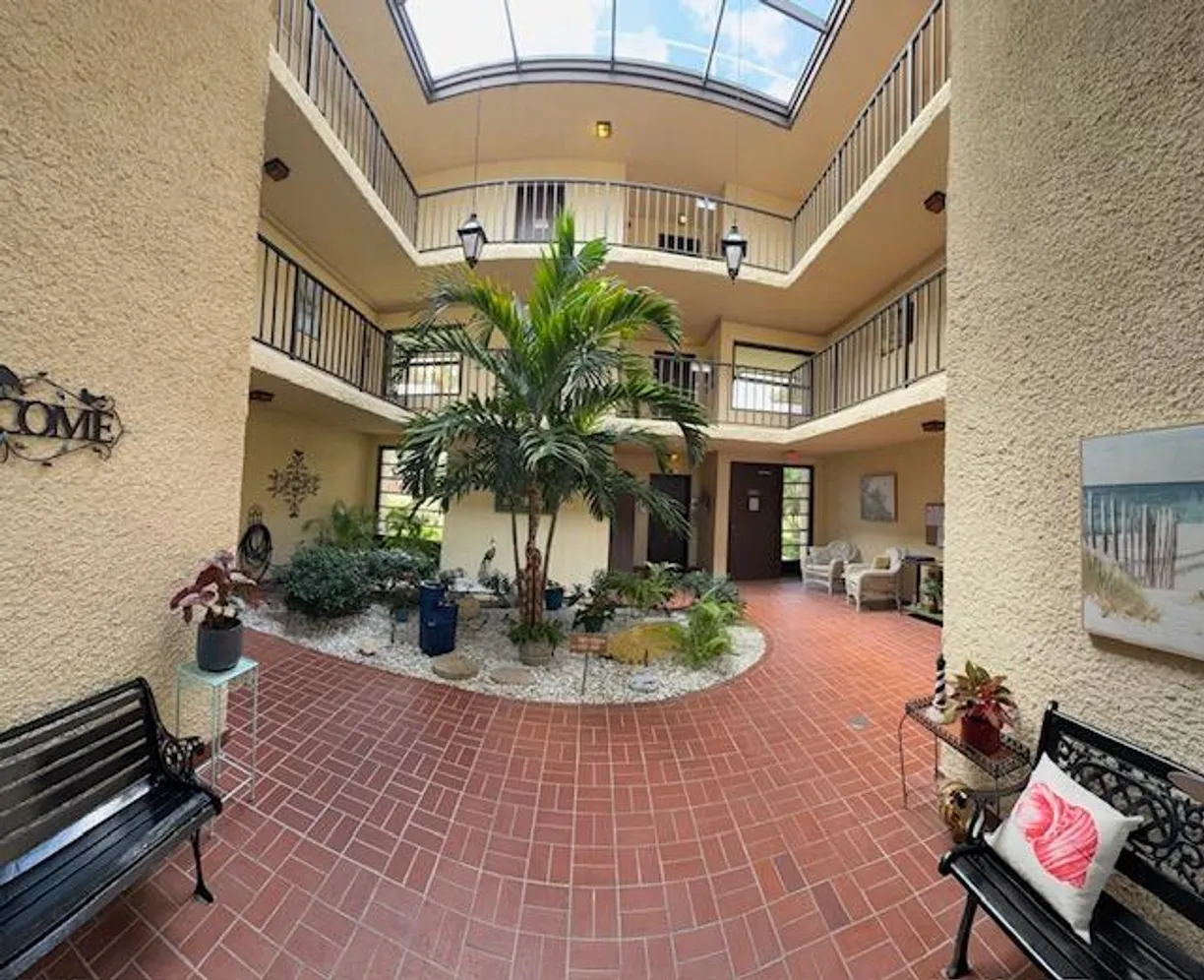 South Florida Real Estate | View 1800 SE Saint Lucie Boulevard, 5-201 | Listing