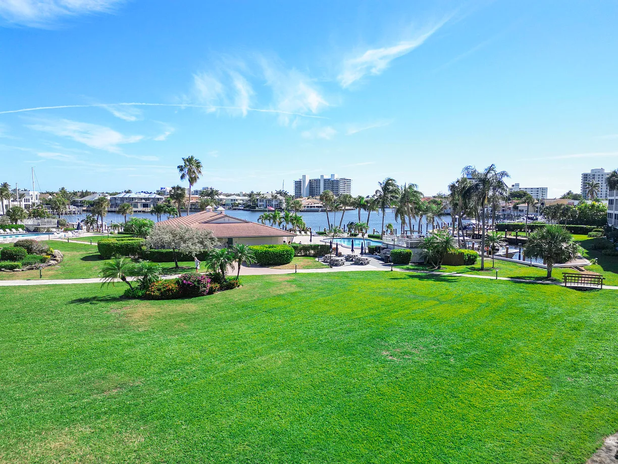 South Florida Real Estate | View 921 Spanish Circle, 232 -E | Listing