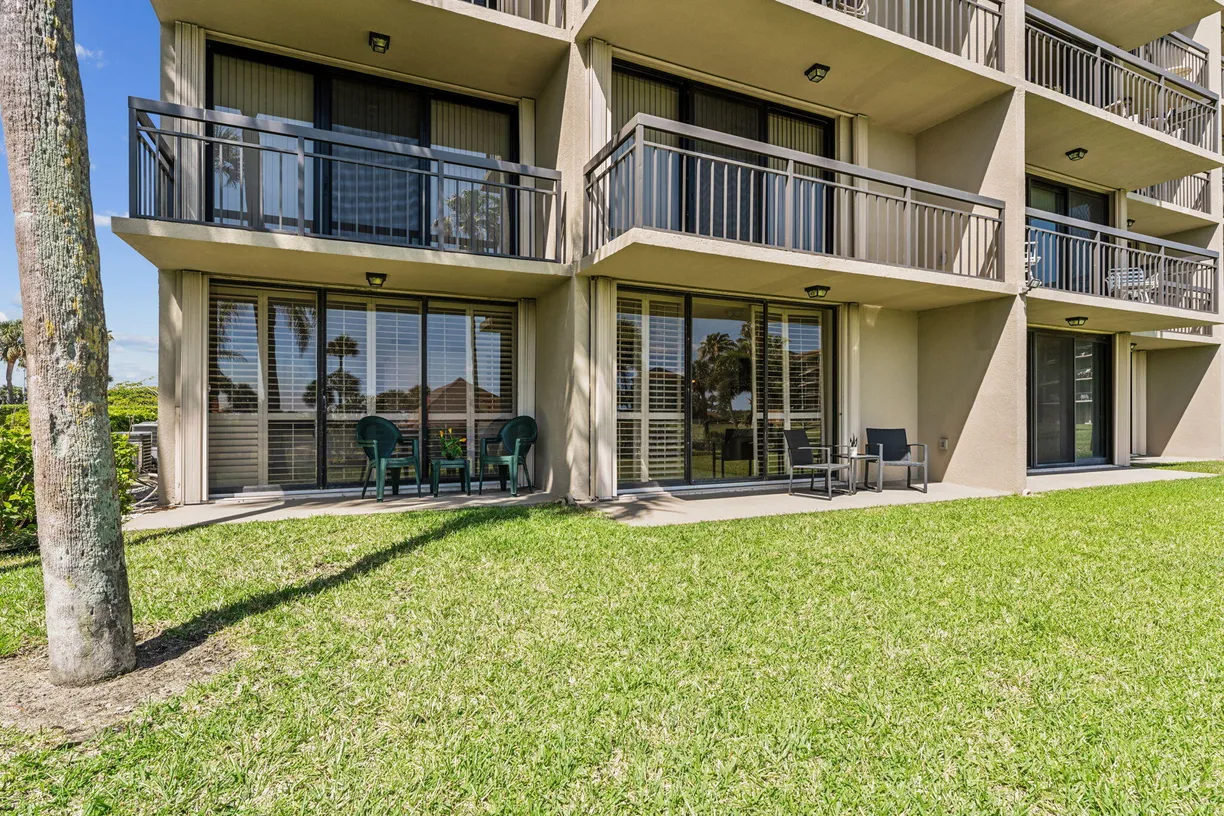 South Florida Real Estate | View 401 S Seas Drive, 106 | Listing