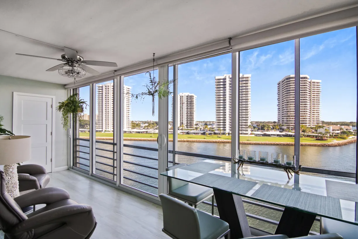 South Florida Real Estate | View 44 Yacht Club Drive, 609 | 2 Beds, 2 Baths