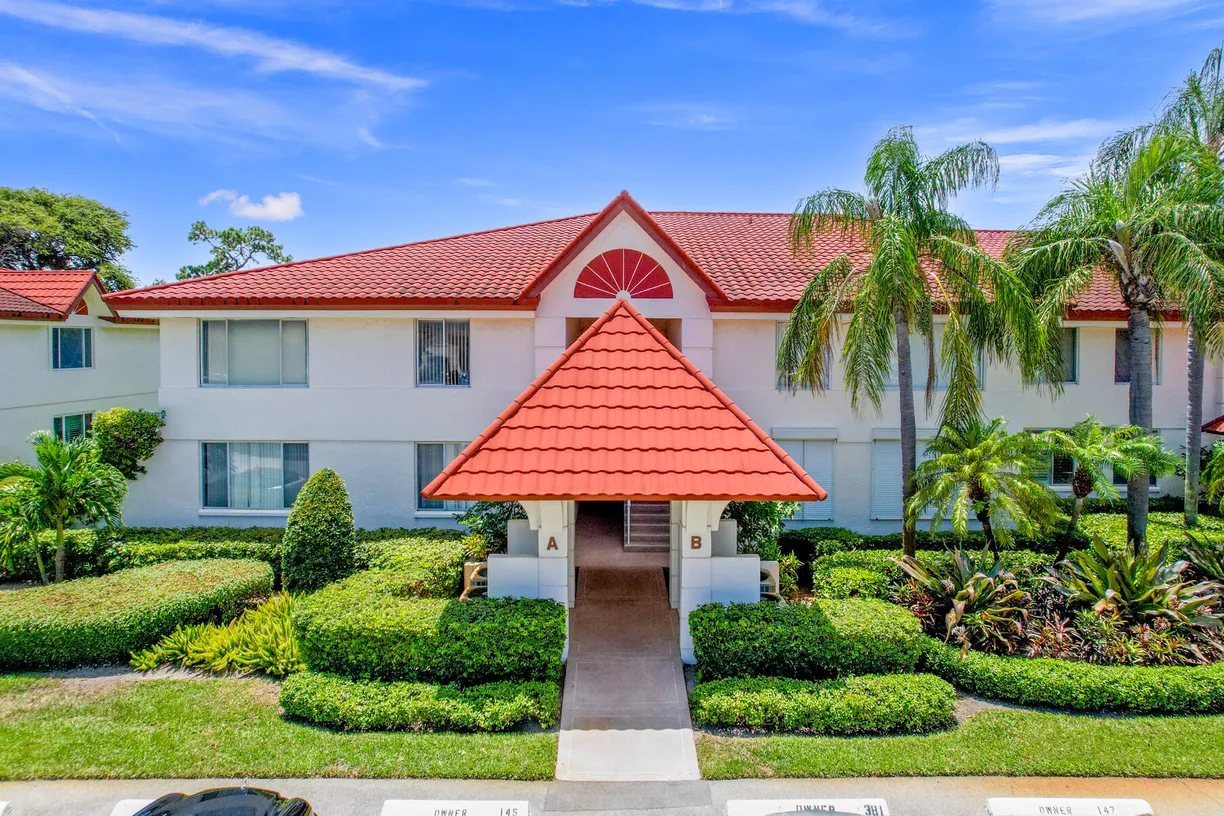 South Florida Real Estate | View 103 Half Moon Circle, A2 | 3 Beds, 2 Baths