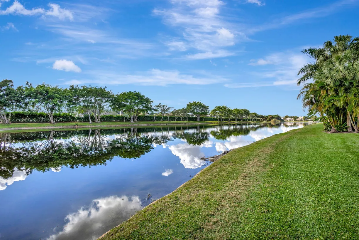 South Florida Real Estate | View 9158 Heathridge Drive | Listing