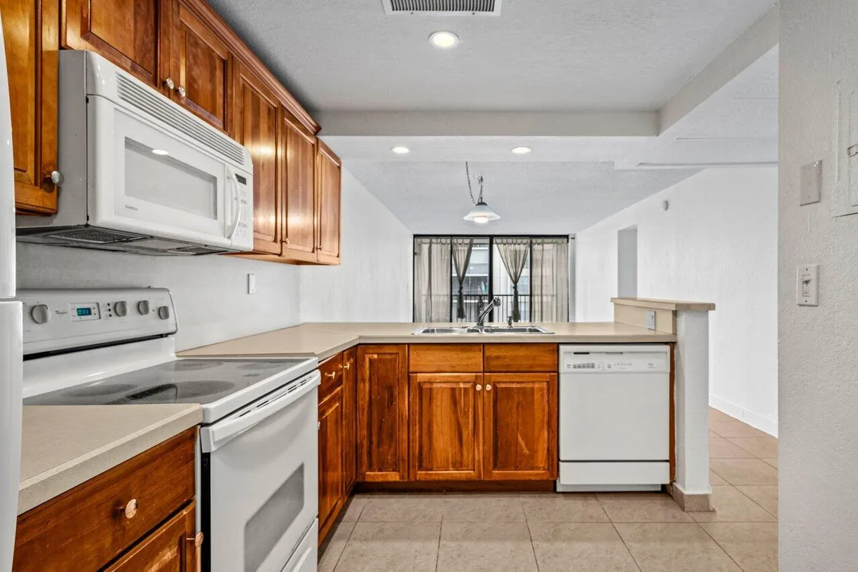 South Florida Real Estate | View 12 Royal Palm Way, Unit 405 | 2 Beds, 2 Baths