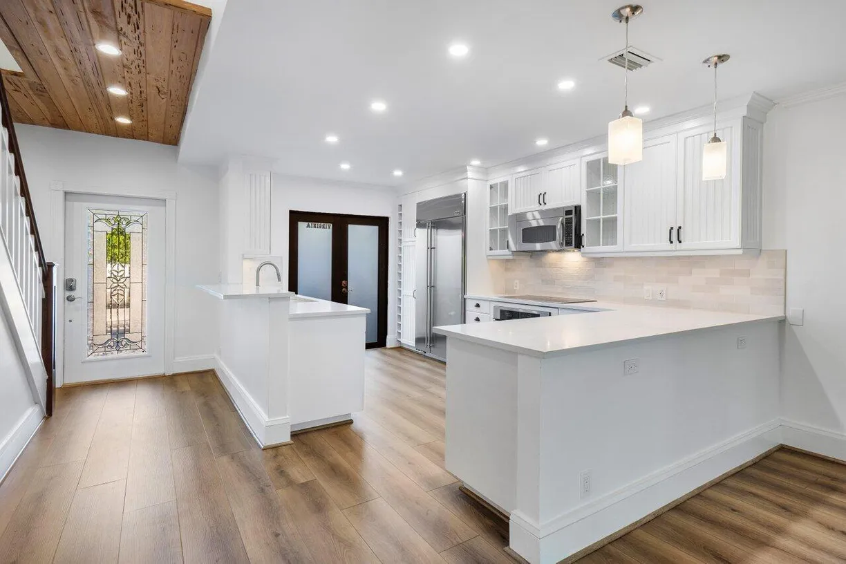 South Florida Real Estate | View 720 Mariners Way | Listing