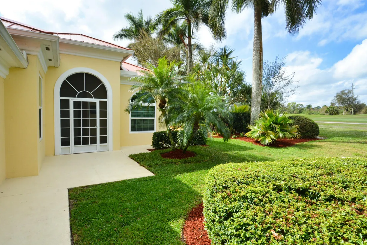 South Florida Real Estate | View 1514 SW Eagleglen Place | Listing