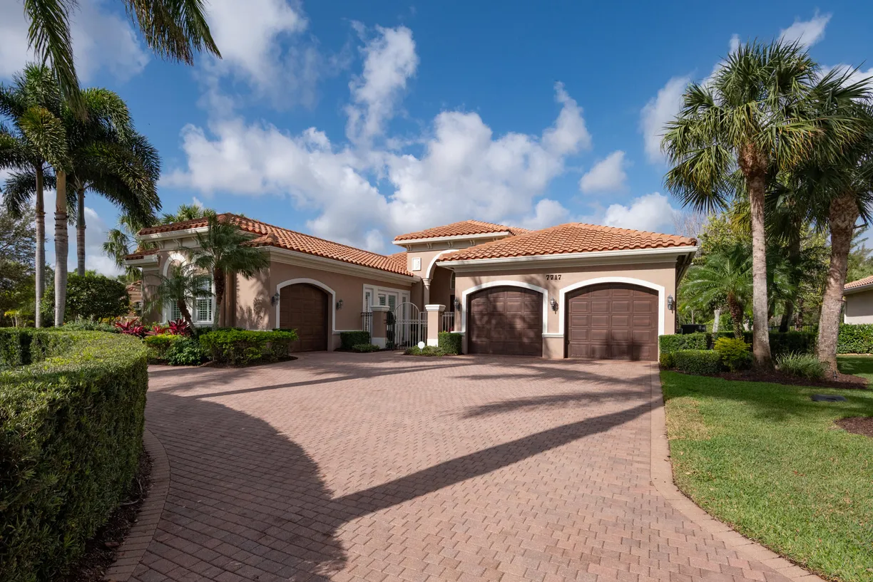 South Florida Real Estate | View 7717 Eden Ridge Way | 3 Beds, 3 Baths
