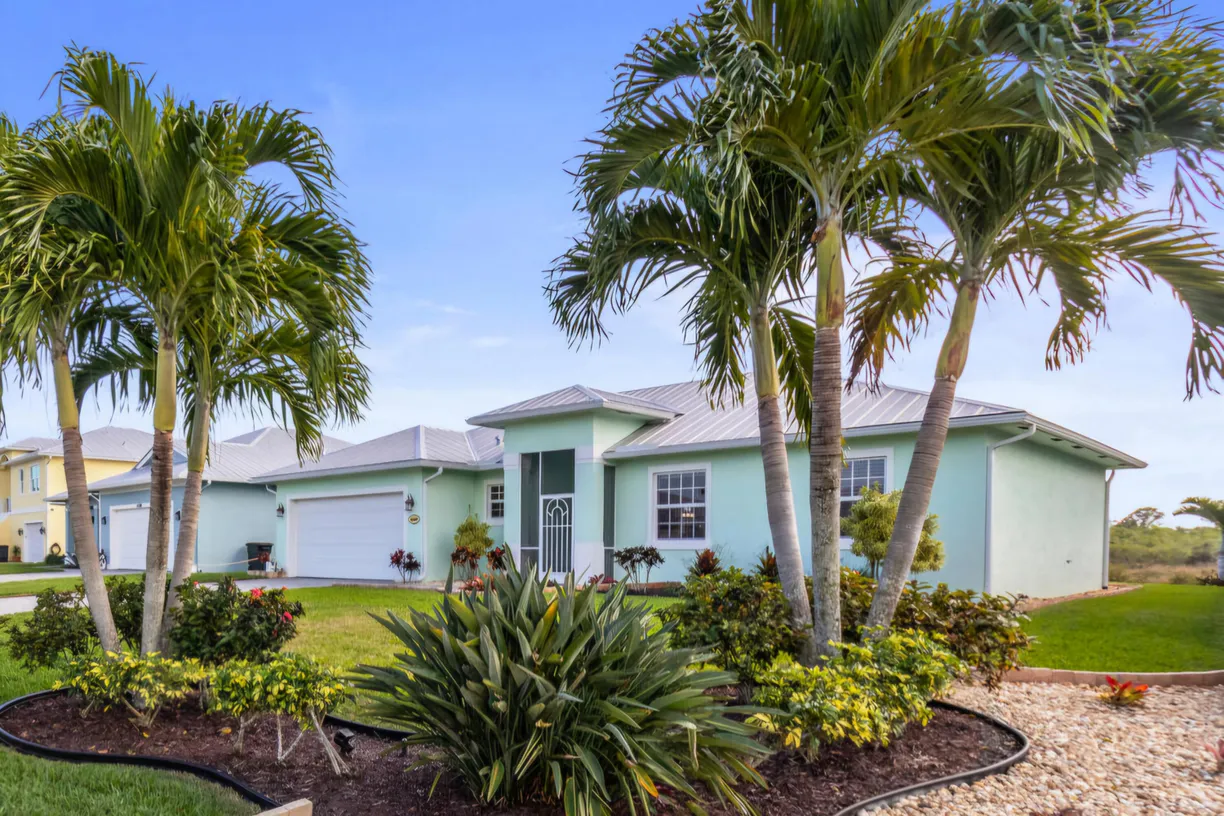 South Florida Real Estate | View 6168 SE Amethyst Terrace | 3 Beds, 2 Baths