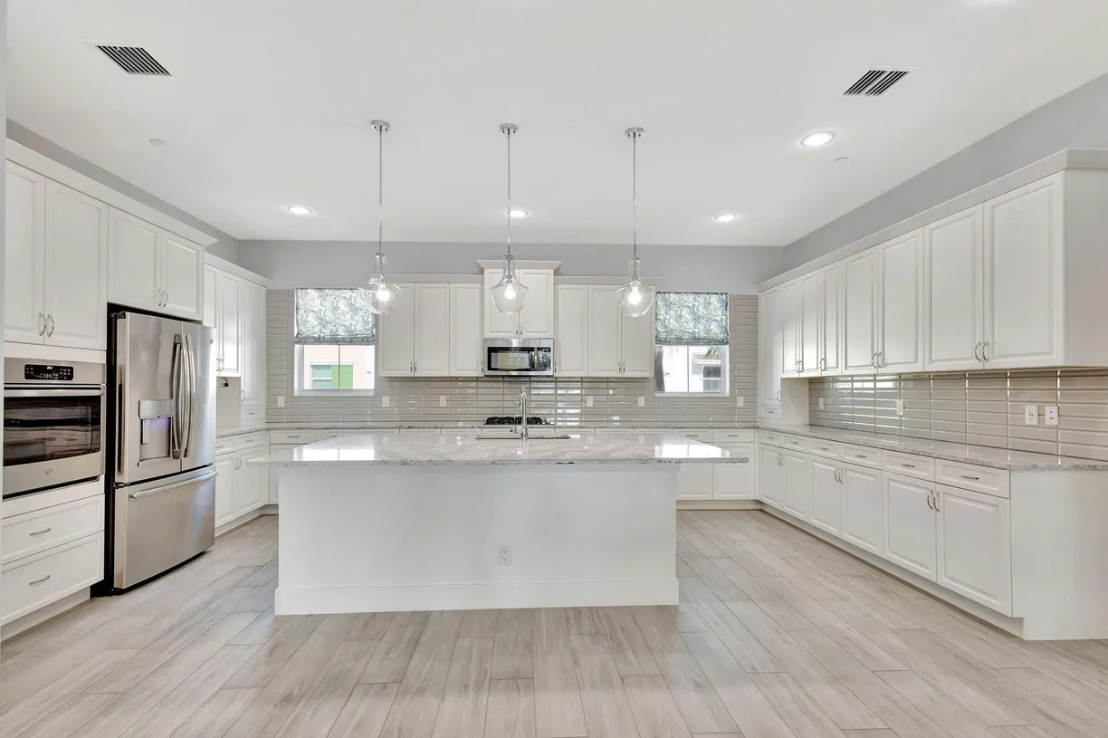 South Florida Real Estate | View 13390 Alton Road | Listing