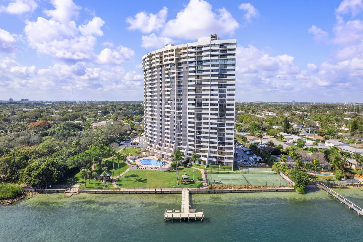 South Florida Real Estate | View 5200 N Flagler Drive, 2206 | Listing