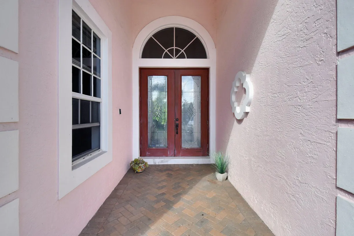 South Florida Real Estate | View 447 Pine Tree Court | Listing