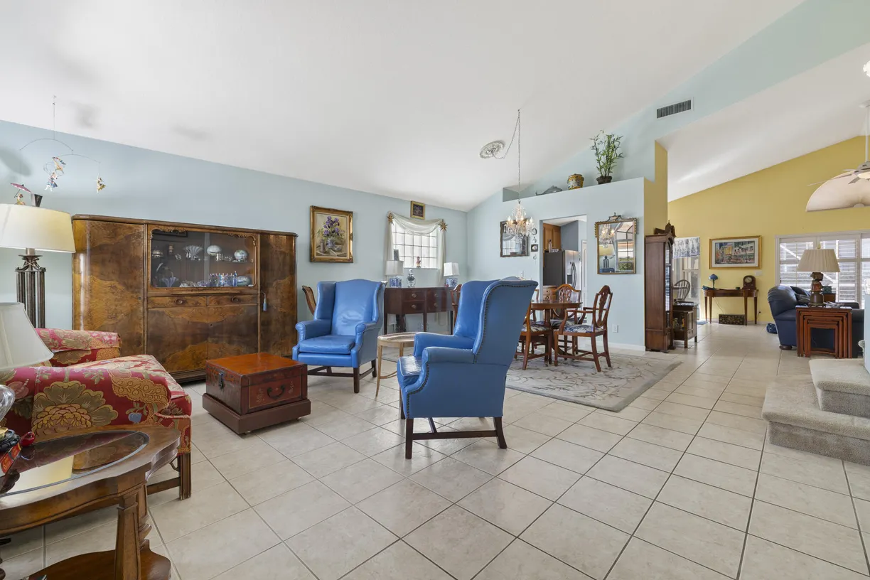 South Florida Real Estate | View 2719 Pointe Circle | Listing