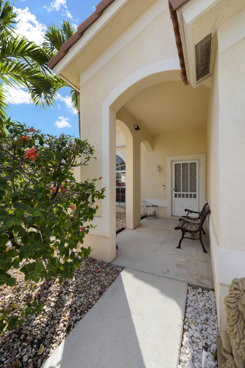 South Florida Real Estate | View 2719 Pointe Circle | Listing