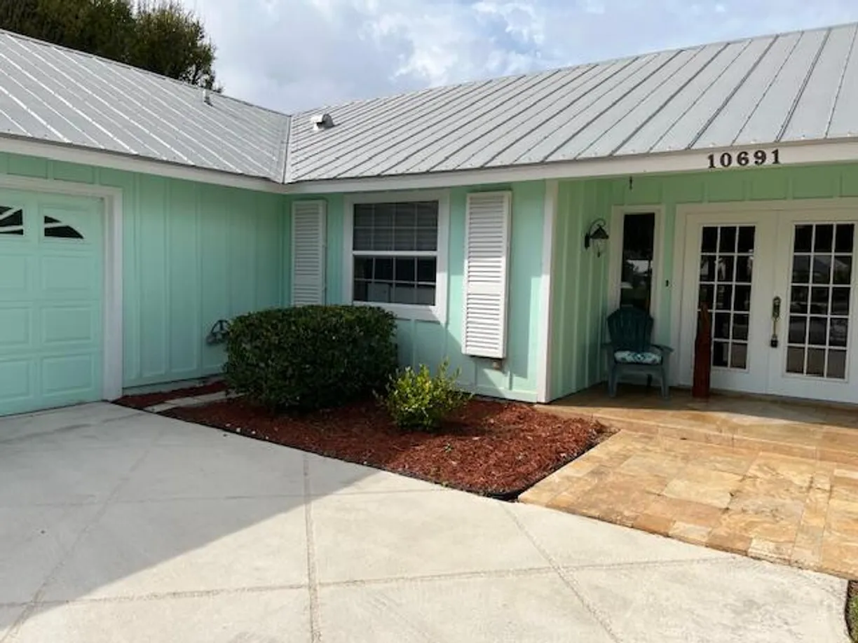South Florida Real Estate | View 10691 SE Jupiter Narrows Drive | Listing