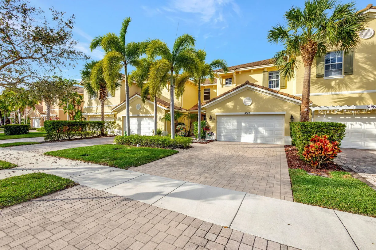 South Florida Real Estate | View 5087 Dulce Court | 3 Beds, 2 Baths