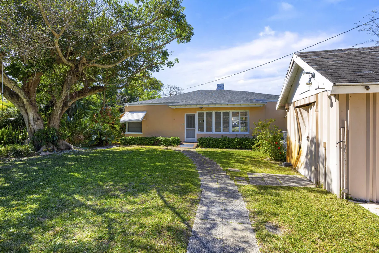 South Florida Real Estate | View 2034 Melody Lane | Listing