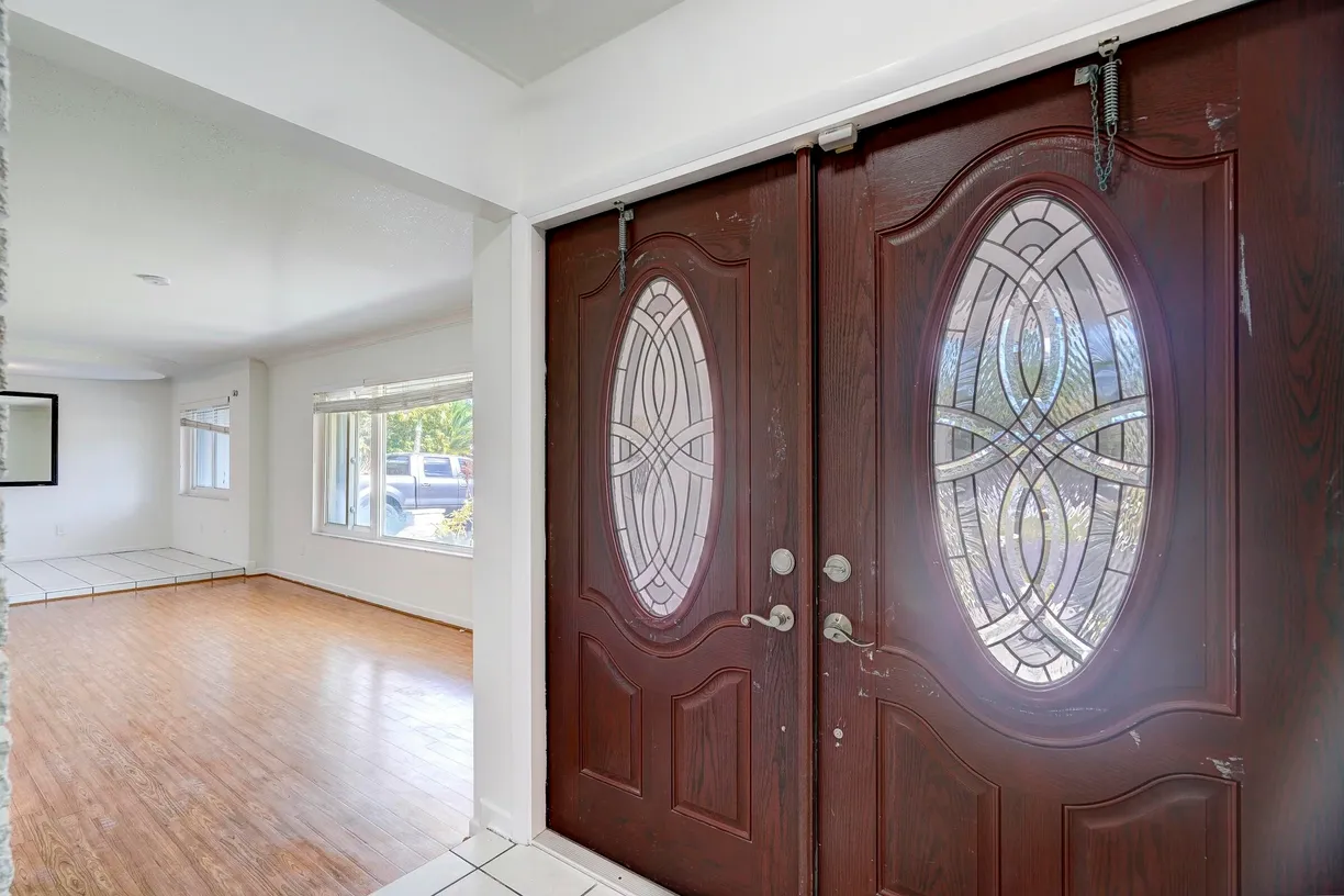 South Florida Real Estate | View 8902 N Bates Road | Listing