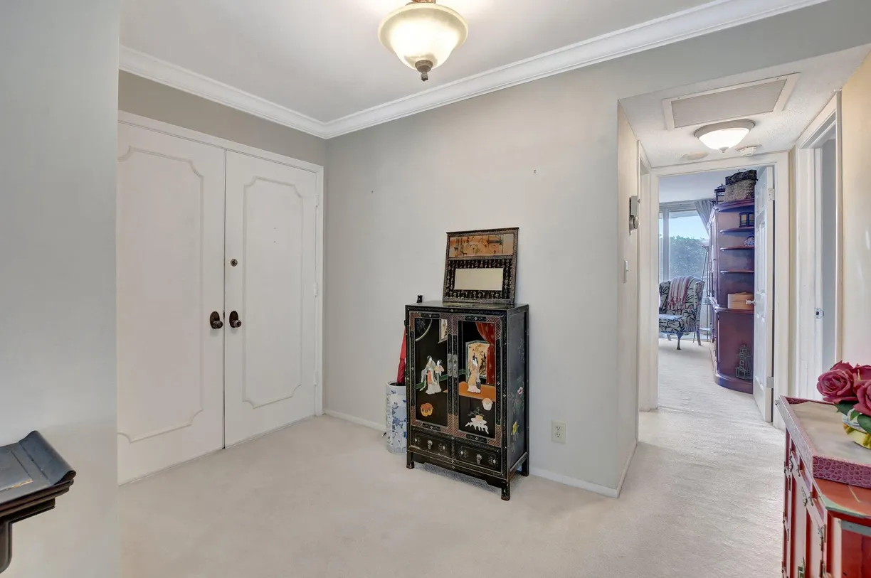 South Florida Real Estate | View 1180 S Ocean Boulevard, 2e | Listing
