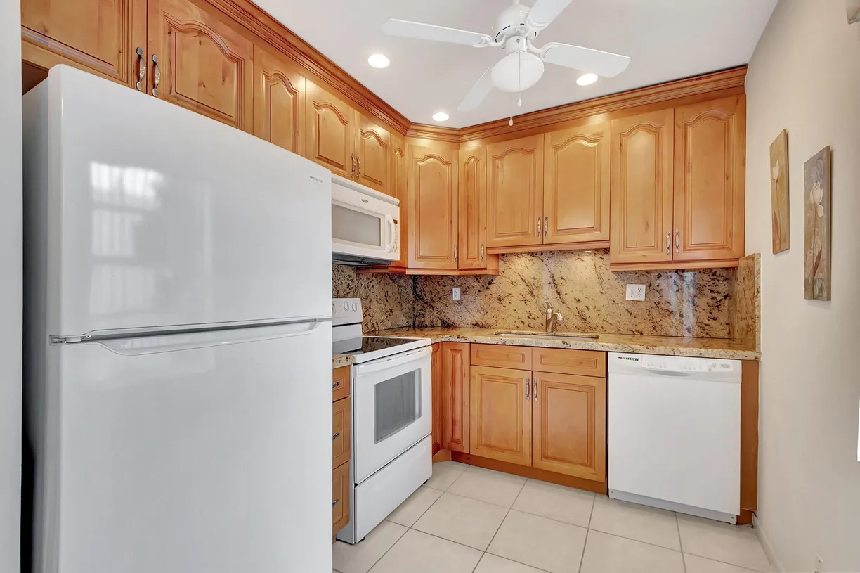 South Florida Real Estate | View 950 Flanders T | Listing