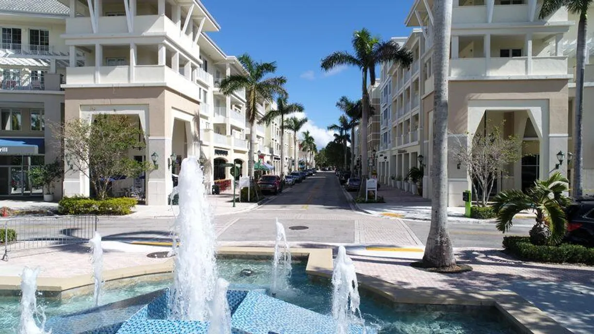 South Florida Real Estate | View 1054 University Boulevard, 13 | 1 Bed, 1 Bath