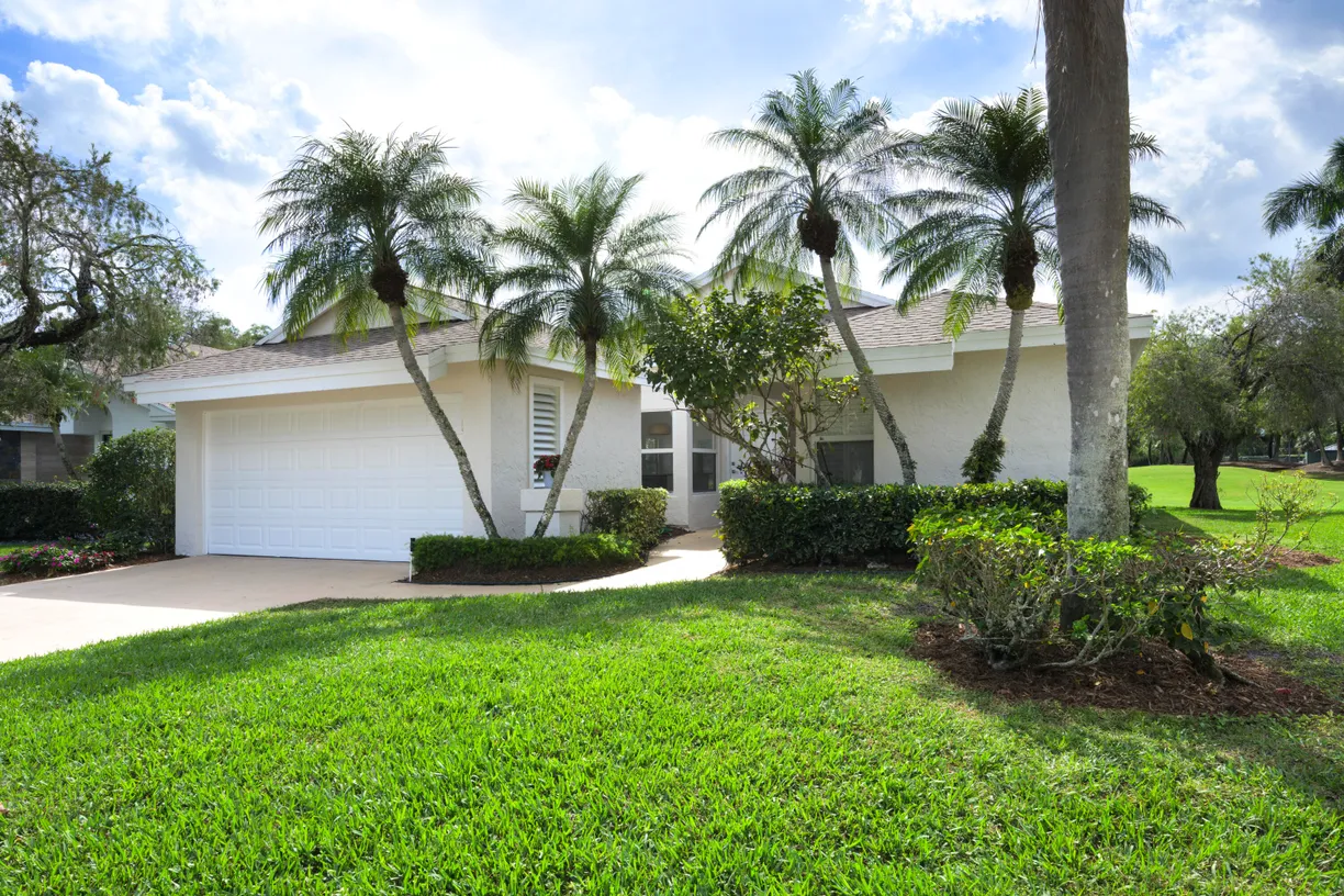 South Florida Real Estate | View 6890 Touchstone Circle | 3 Beds, 2 Baths