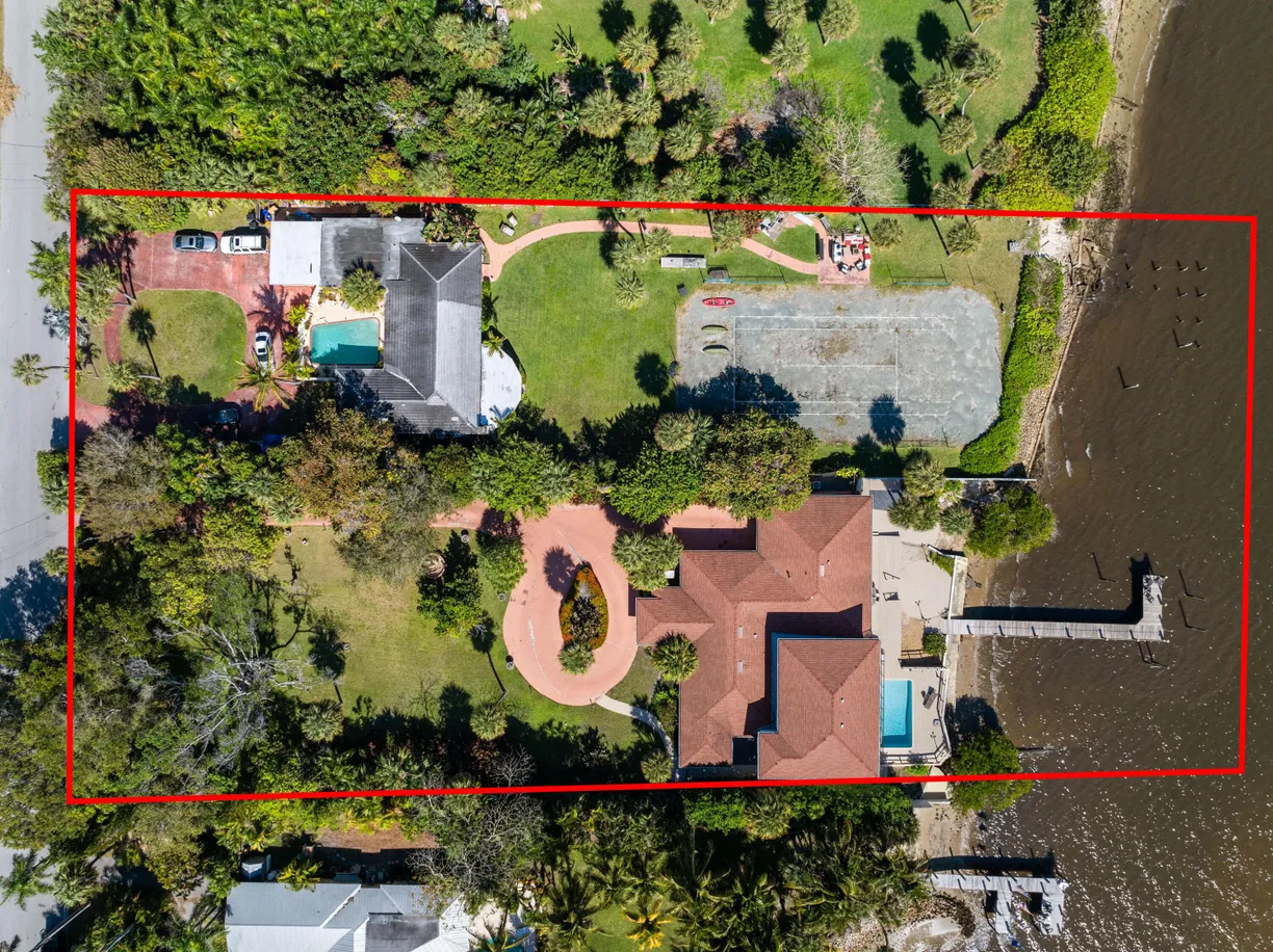 South Florida Real Estate | View 524/530 S Lakeside Drive | 9 Beds, 8 Baths