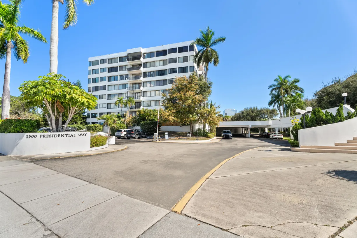 South Florida Real Estate | View 1500 Presidential Way, 605 | 2 Beds, 2 Baths