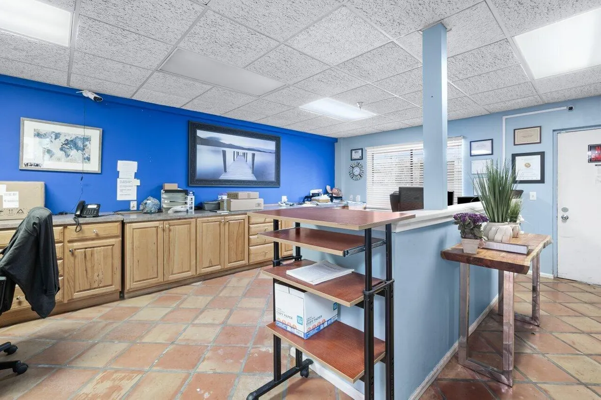 South Florida Real Estate | View 400 Executive Center Drive, 209 | Listing