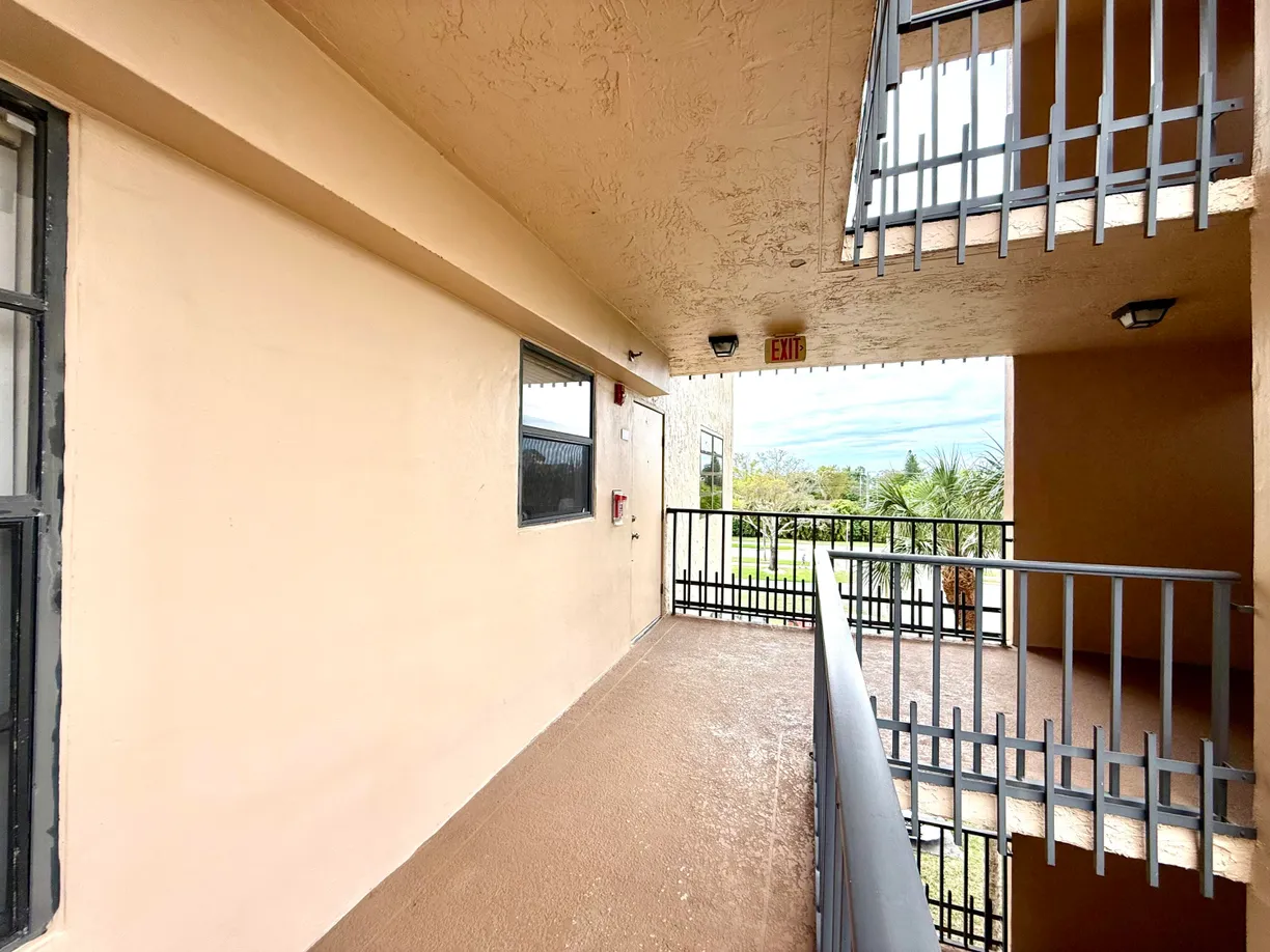 South Florida Real Estate | View 4700 Lucerne Lakes Boulevard, 408 | Listing