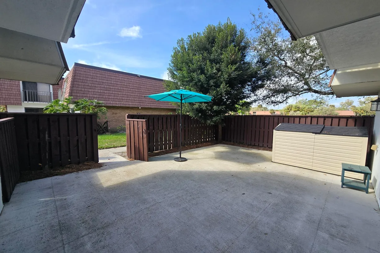South Florida Real Estate | View 3717 SW Sunset Trace Circle | Listing
