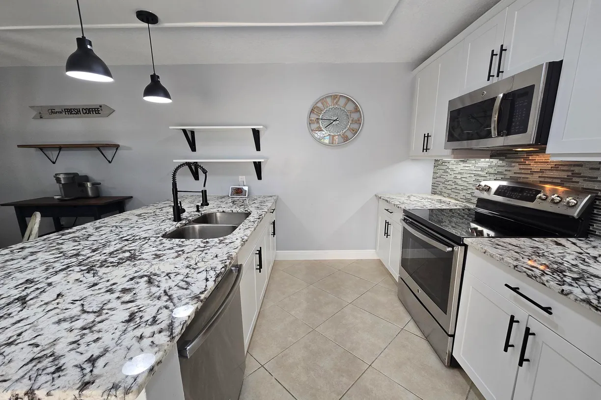 South Florida Real Estate | View 3717 SW Sunset Trace Circle | 2 Beds, 2 Baths