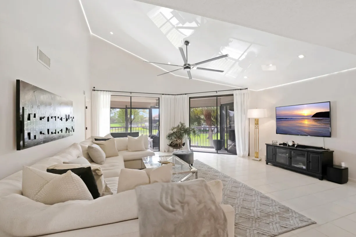 South Florida Real Estate | View 15334 Strathearn Drive, 12104 | Listing