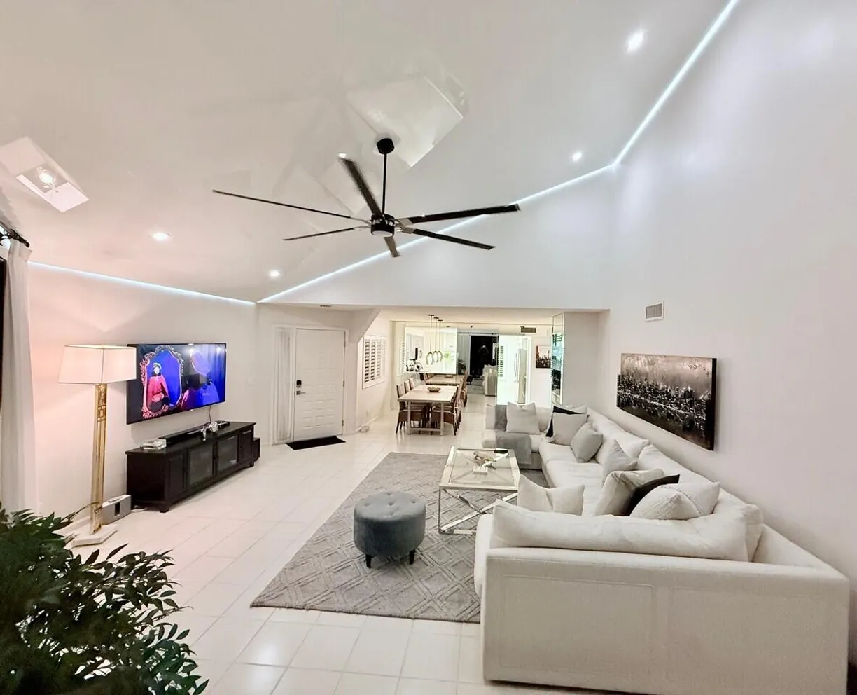 South Florida Real Estate | View 15334 Strathearn Drive, 12104 | 3 Beds, 3 Baths