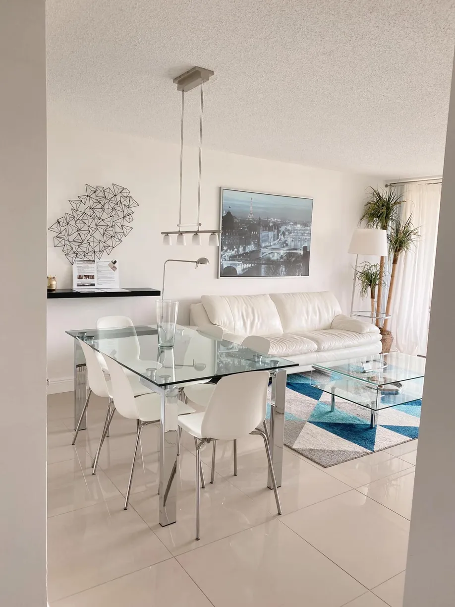 South Florida Real Estate | View 1830 Embassy Drive, 403 | 1 Bed, 1 Bath